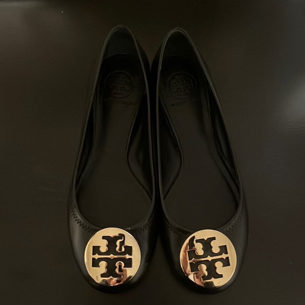 Tory Burch Size 7 Black Flats